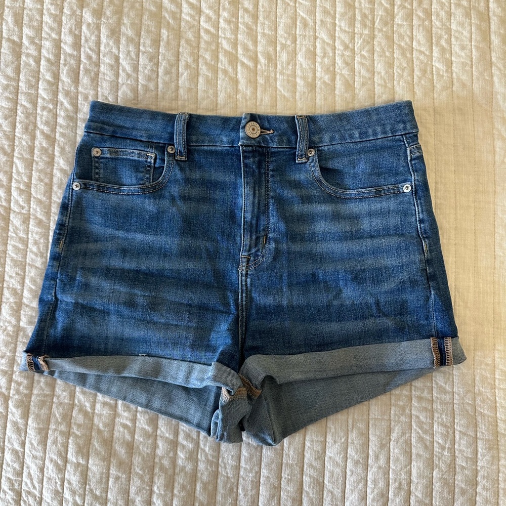 American Eagle curvy hi-rise shortie shorts size 8